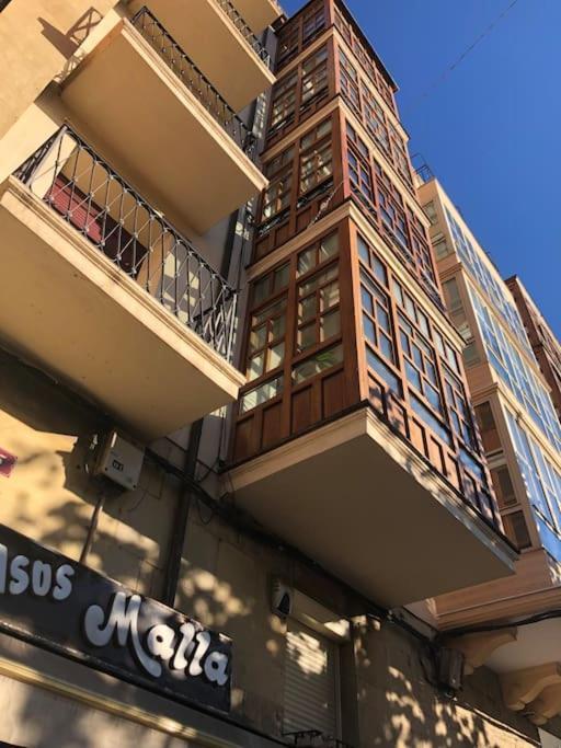 Gran Alojamiento En El Casco Antiguo De Logrono Bagian luar foto